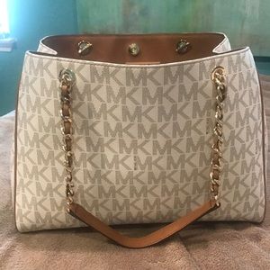 Brand new Michael Kors Jet Set Travel Tote